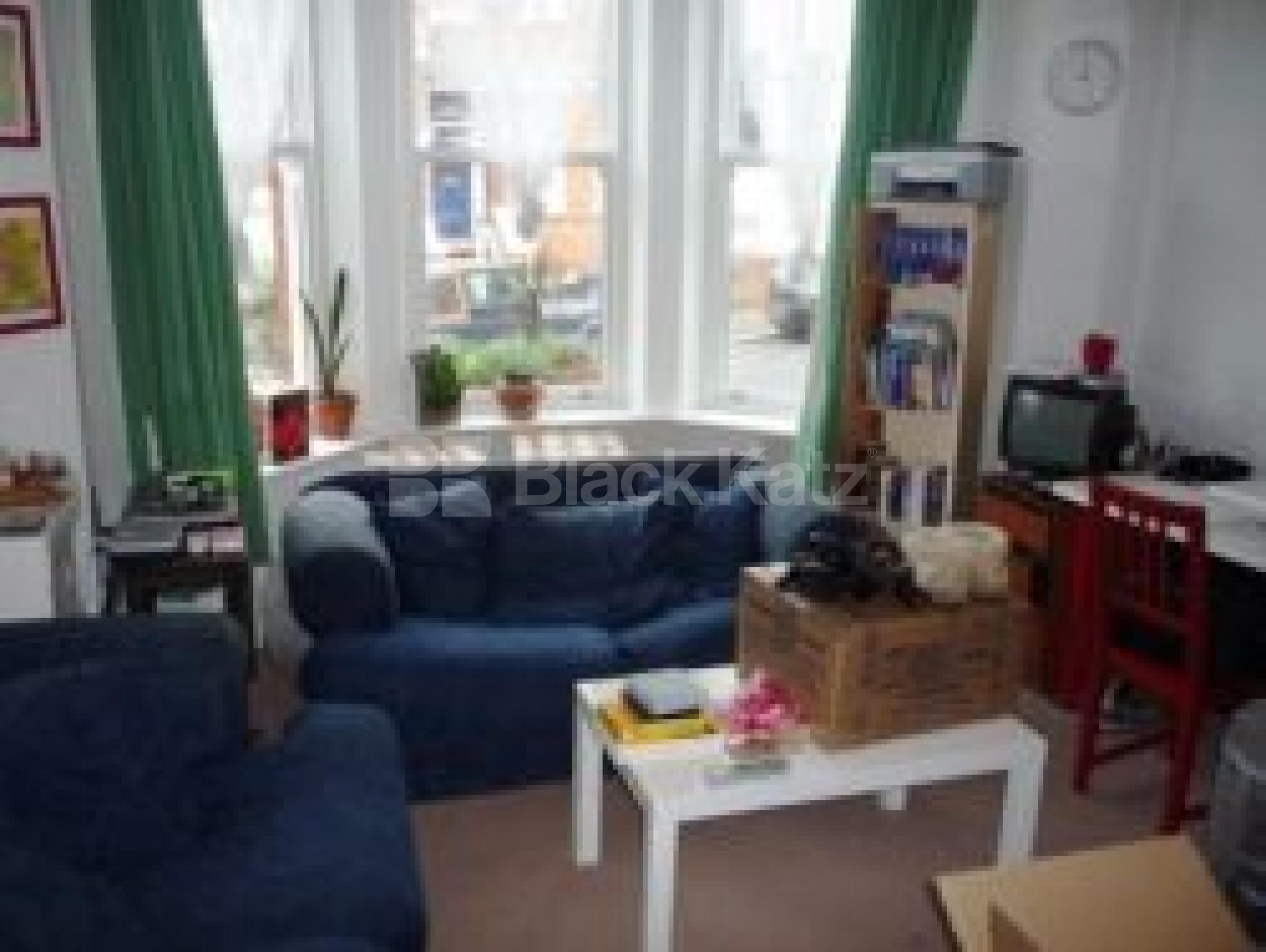 			2 Bedroom, 1 bath, 1 reception Flat			 Milton Road, Highgate N6