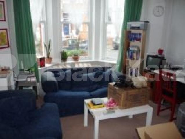			2 Bedroom, 1 bath, 1 reception Flat			 Milton Road, Highgate
