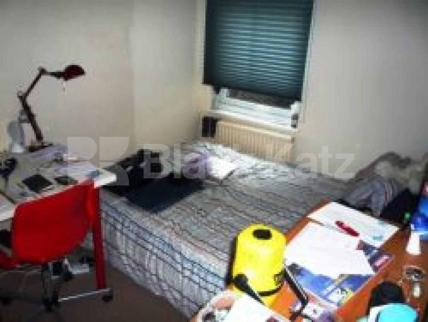 			2 Bedroom, 1 bath, 1 reception Flat			 Milton Road, Highgate