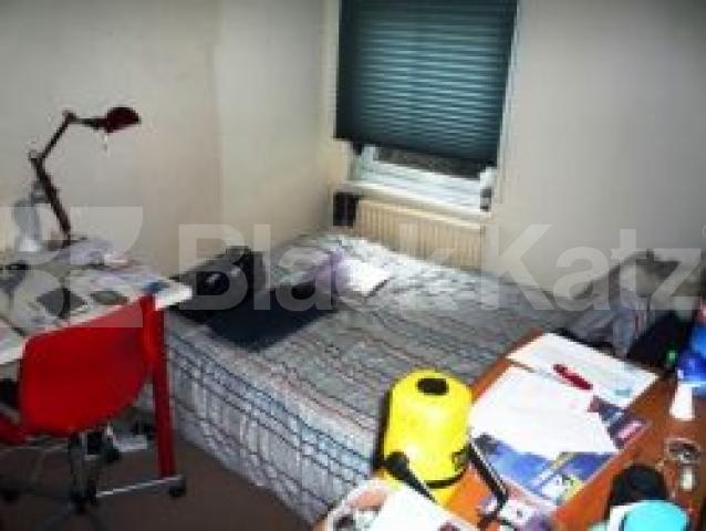 			2 Bedroom, 1 bath, 1 reception Flat			 Milton Road, Highgate