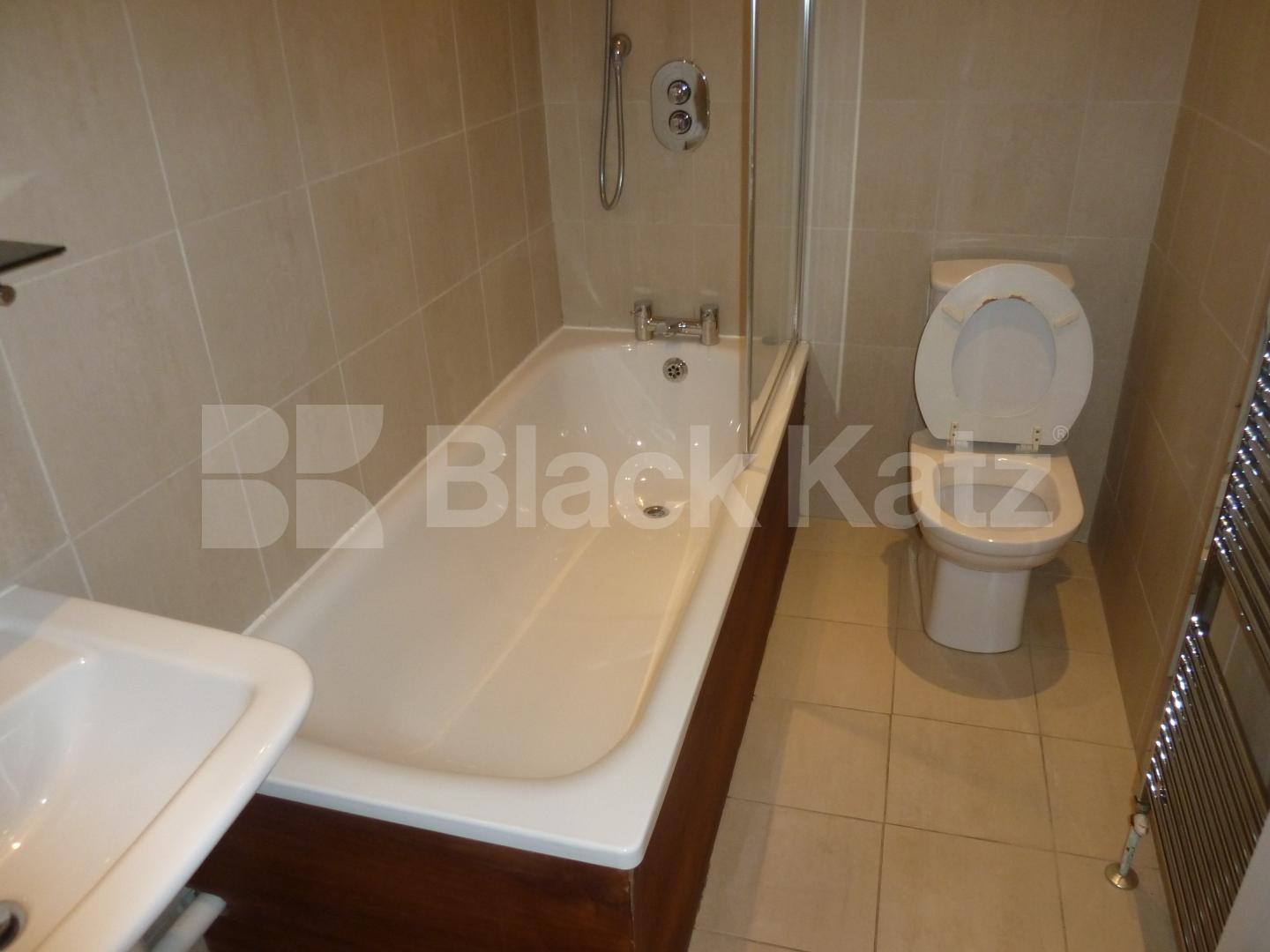 			New Instruction, Studio Apartment, 1 bath, 1 reception Flat			 Hamilton Park West, HIGHBURY FIELDS/HIGHBURY BARN