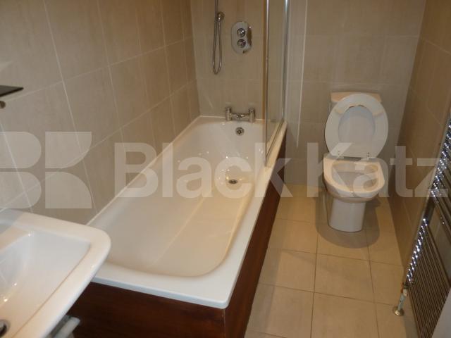 			New Instruction, Studio Apartment, 1 bath, 1 reception Flat			 Hamilton Park West, HIGHBURY FIELDS/HIGHBURY BARN