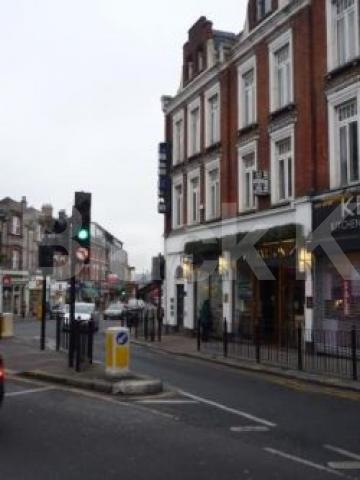 			LET!, 3 Bedroom, 1 bath, 1 reception Flat			 The Broadway, CROUCH END