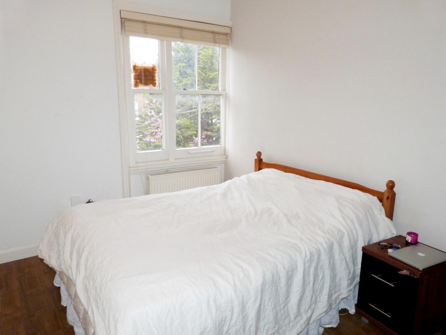 			NEW INSTRUCTION, 1 Bedroom, 1 bath, 1 reception Flat			 Buckland Crescent, BELSIZE PARK / SWISS COTTAGE