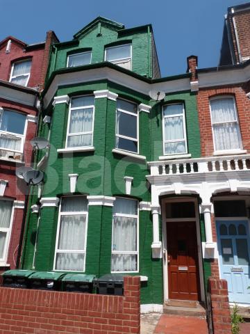 			GARDEN FLAT, 1 Bedroom, 1 bath, 1 reception Flat			 Hampden Road, Hornsey