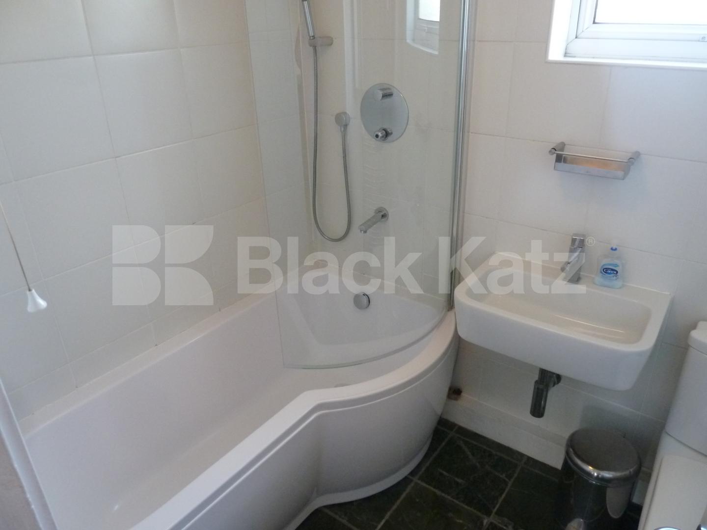 			New Instruction, 3 Bedroom, 1 bath, 1 reception Apartment			 Cowdenbeath Path , KINGS CROSS