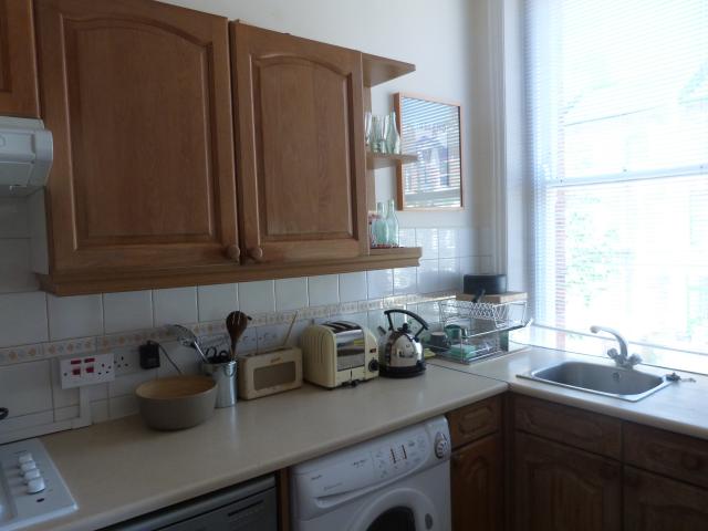 			1 Bedroom, 1 bath, 1 reception Flat			 Portnall Road, MAIDA VALE