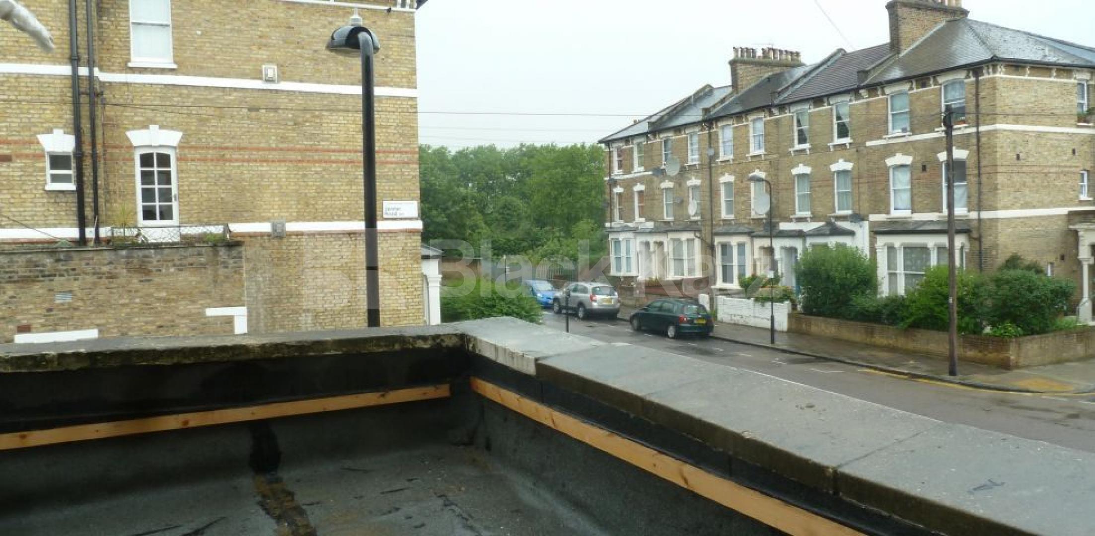 			STUNNING FOUR BEDROOM HOUSE, 5 Bedroom, 1 bath, 1 reception House			 Brooke Road, STOKE NEWINGTON