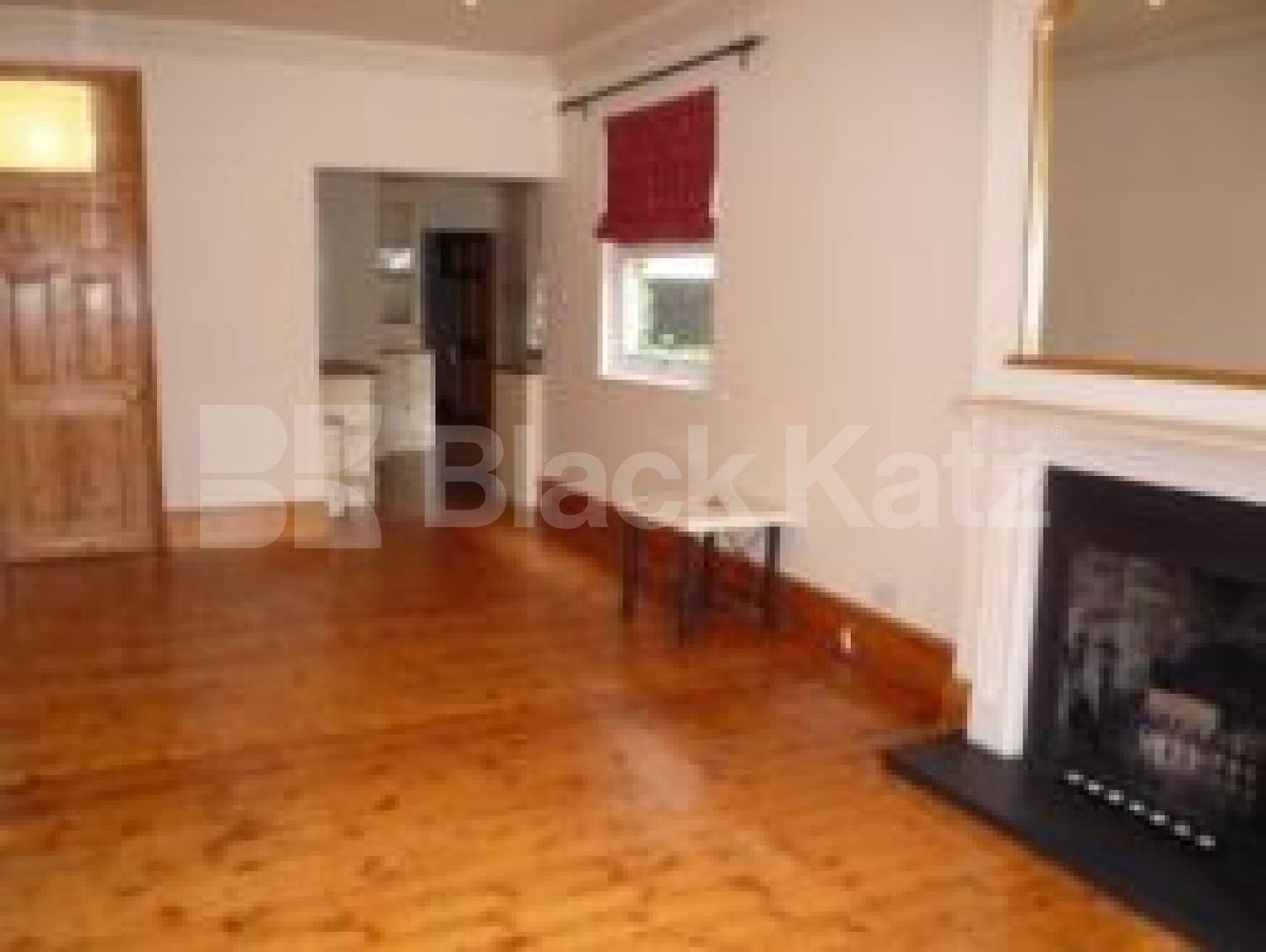 			LET!, 1 Bedroom, 1 bath, 1 reception Flat			 Bosworth Road, BOUNDS GREEN