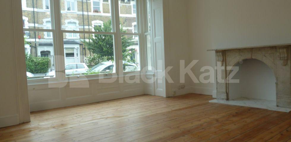 			STUNNING FOUR BEDROOM HOUSE, 5 Bedroom, 1 bath, 1 reception House			 Brooke Road, STOKE NEWINGTON