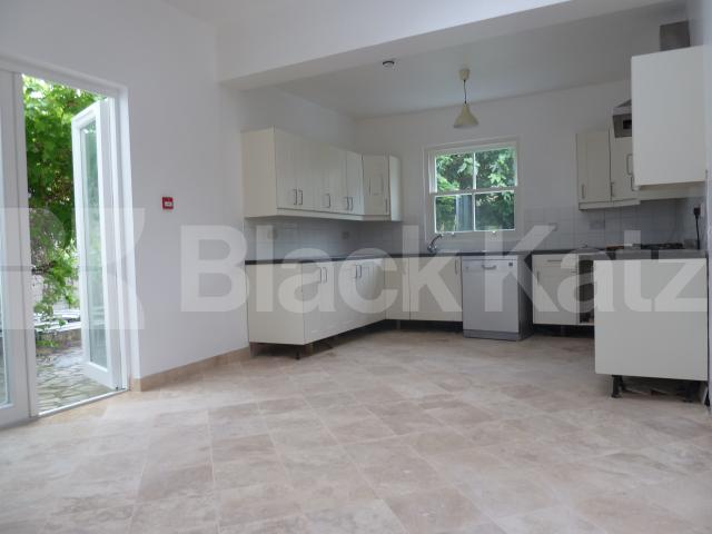 			New Instruction, 4 Bedroom, 1 bath, 1 reception House			 Brooke Road, STOKE NEWINGTON