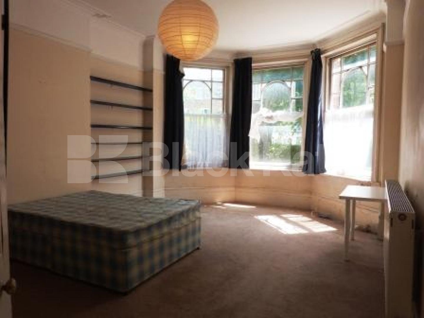 			MANSION BLOCK, 2 Bedroom, 1 bath, 1 reception Flat			 Hornsey Lane, Highgate