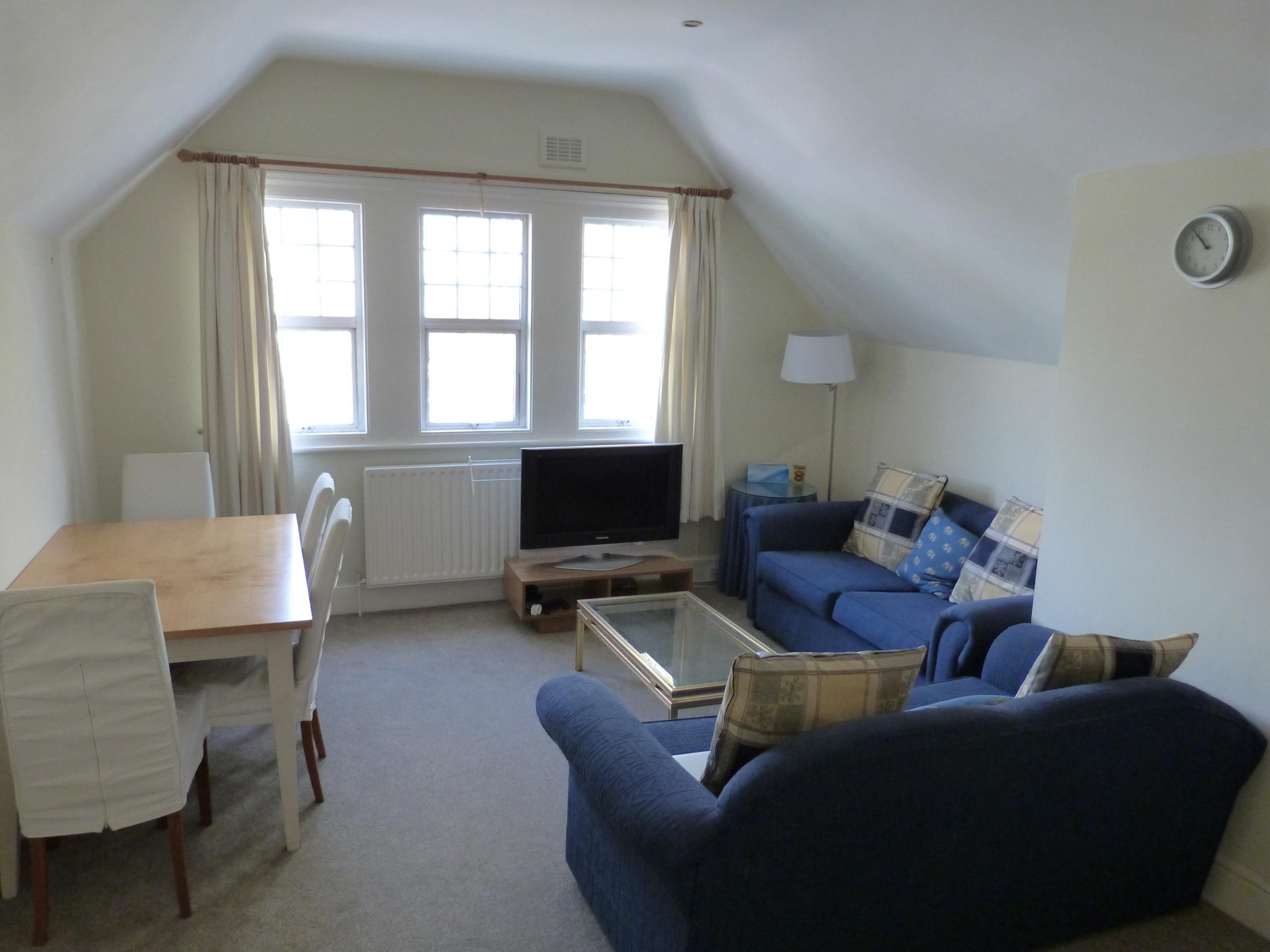 			2 Bedroom, 1 bath, 1 reception Flat			 Brondesbury Park, WILLESDEN GREEN NW2