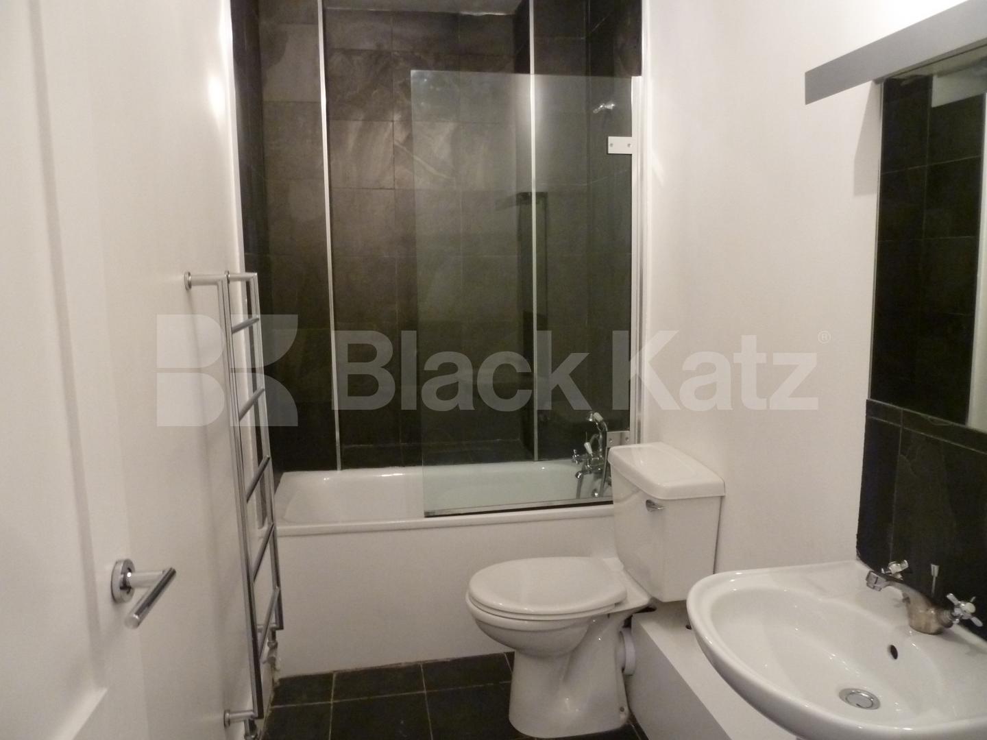 			1 Bedroom, 1 bath, 1 reception Flat			 Hartham Road, HILLMARTON CONSERVATION AREA