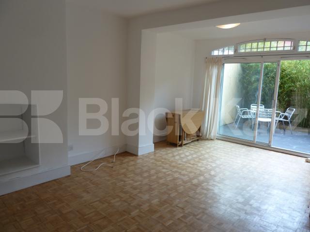 			1 Bedroom, 1 bath, 1 reception Flat			 Hartham Road, HILLMARTON CONSERVATION AREA