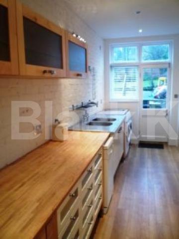 			let , 4 Bedroom, 1 bath, 1 reception House			 Lansdowne Road, MUSWELL HILL
