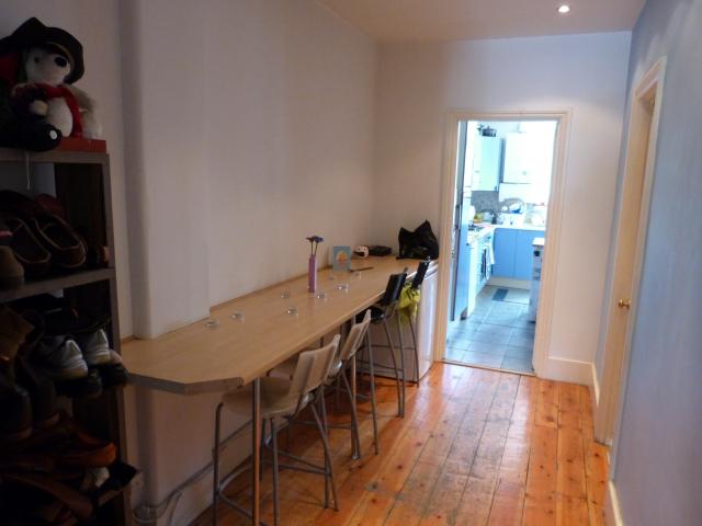 			2 Bedroom, 1 bath, 1 reception Flat			 Denzil Road, DOLLIS HILL