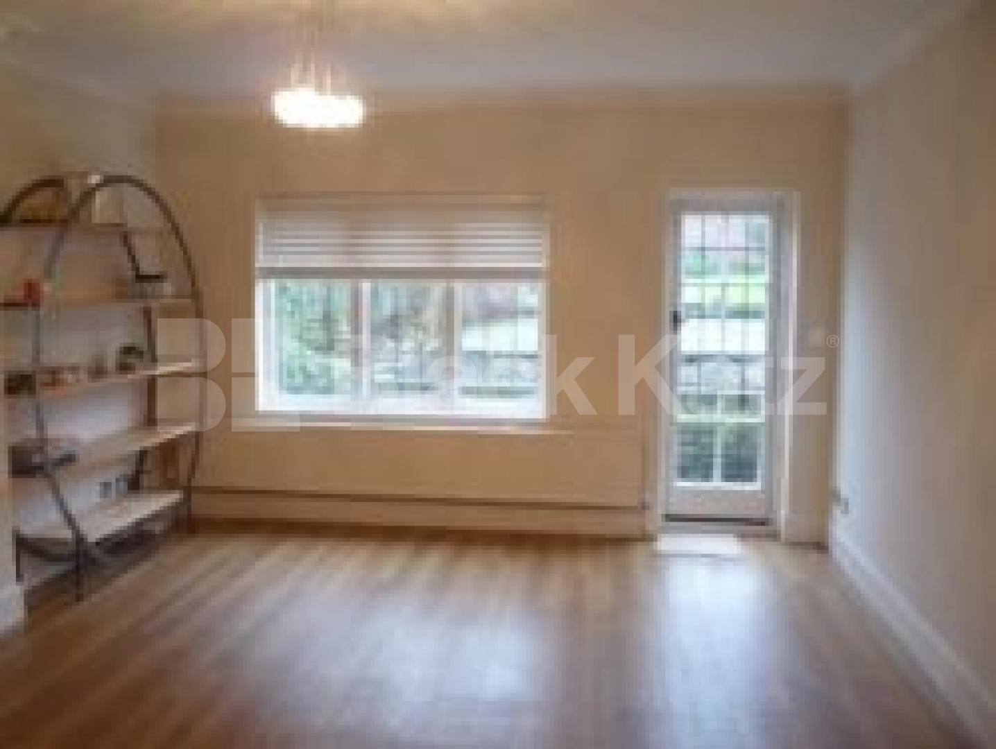 			let , 4 Bedroom, 1 bath, 1 reception House			 Lansdowne Road, MUSWELL HILL