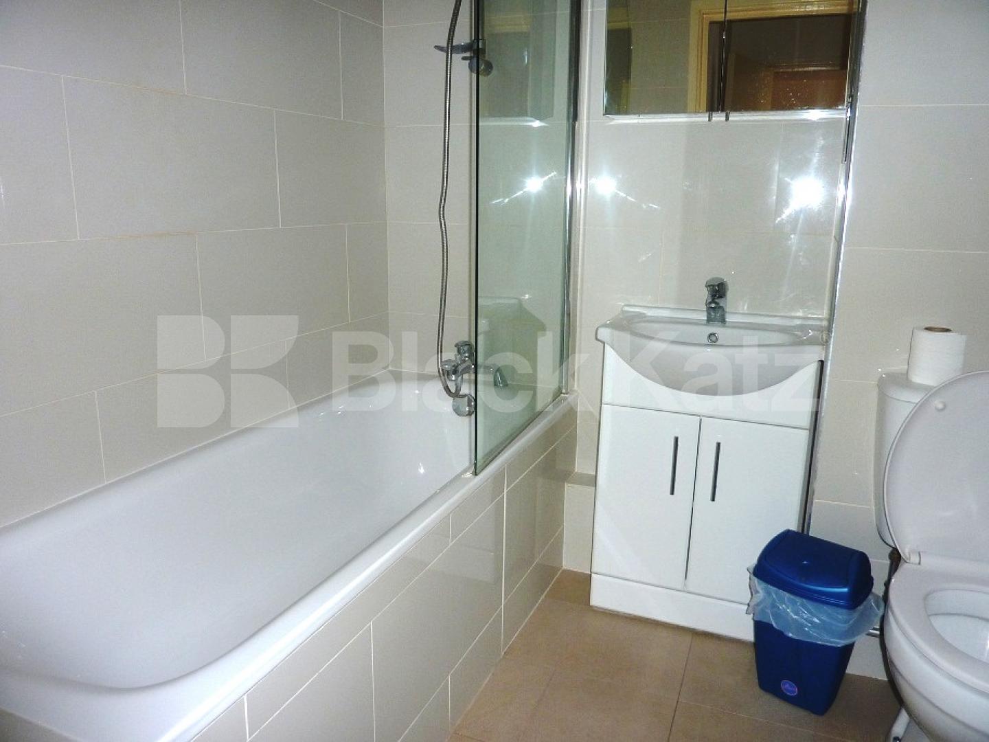 			PORTERED PRIVATE DEVELOPMENT!, 1 Bedroom, 1 bath, 1 reception Flat			 Stuart Tower, MAIDA VALE