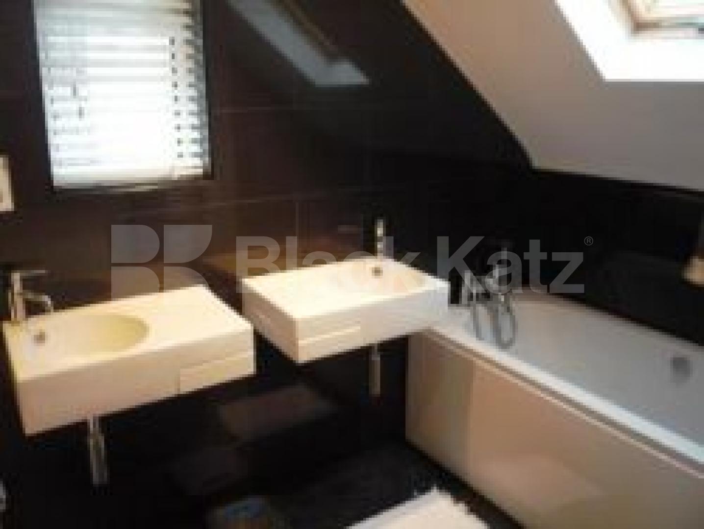 			let , 4 Bedroom, 1 bath, 1 reception House			 Lansdowne Road, MUSWELL HILL