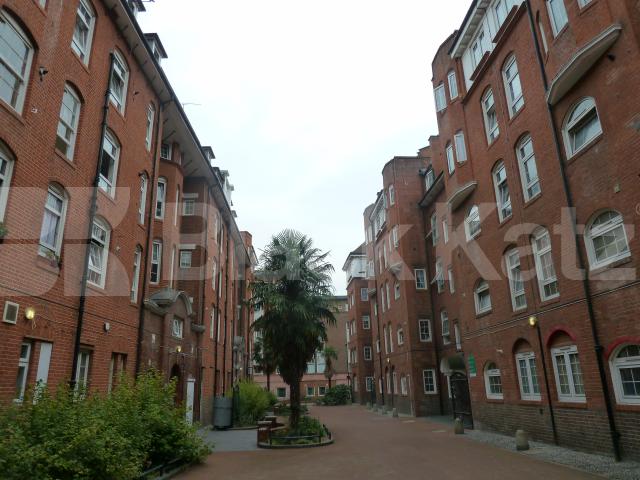 			New Instruction , 3 Bedroom, 1 bath, 1 reception Flat			 Lever Street, OLD STREET EC1V