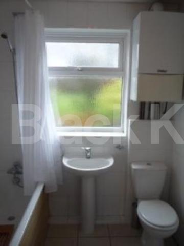 			2 Bedroom, 1 bath, 1 reception Maisonette			 Alexandra Road, MUSWELL HILL N10