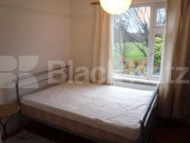 			2 Bedroom, 1 bath, 1 reception Maisonette			 Alexandra Road, MUSWELL HILL N10