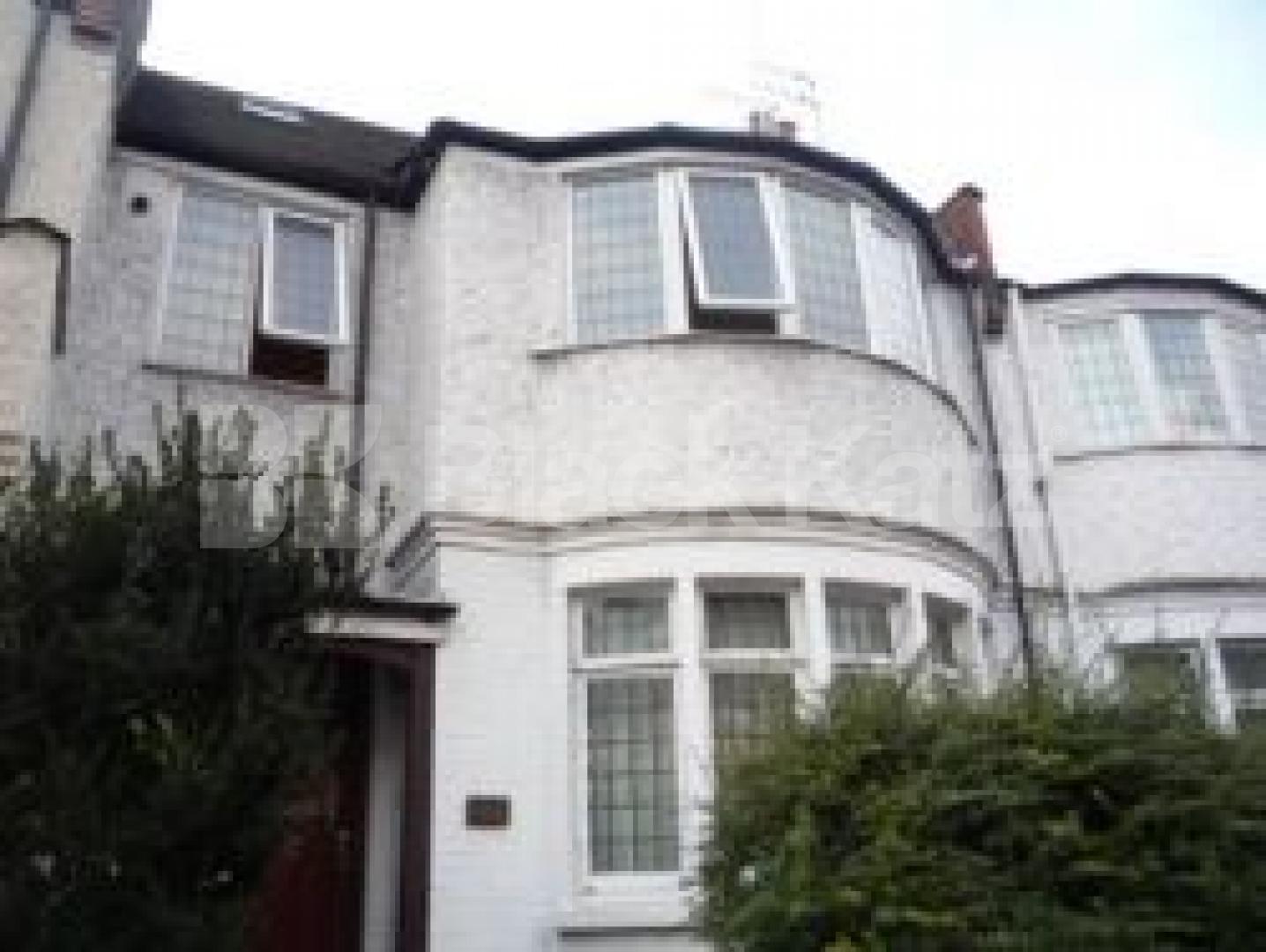 			LET!, 3 Bedroom, 1 bath, 1 reception Flat			 Muswell Hill Broadway, Muswell Hill