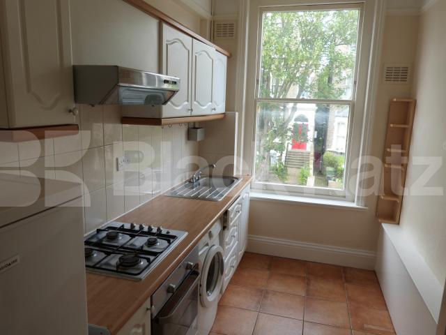 			Huge Property !, 2 Bedroom, 1 bath, 1 reception Flat			 Woodchurch Road, West Hampstead