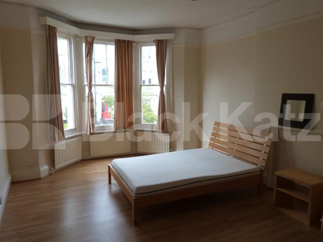 			Huge Property !, 2 Bedroom, 1 bath, 1 reception Flat			 Woodchurch Road, West Hampstead