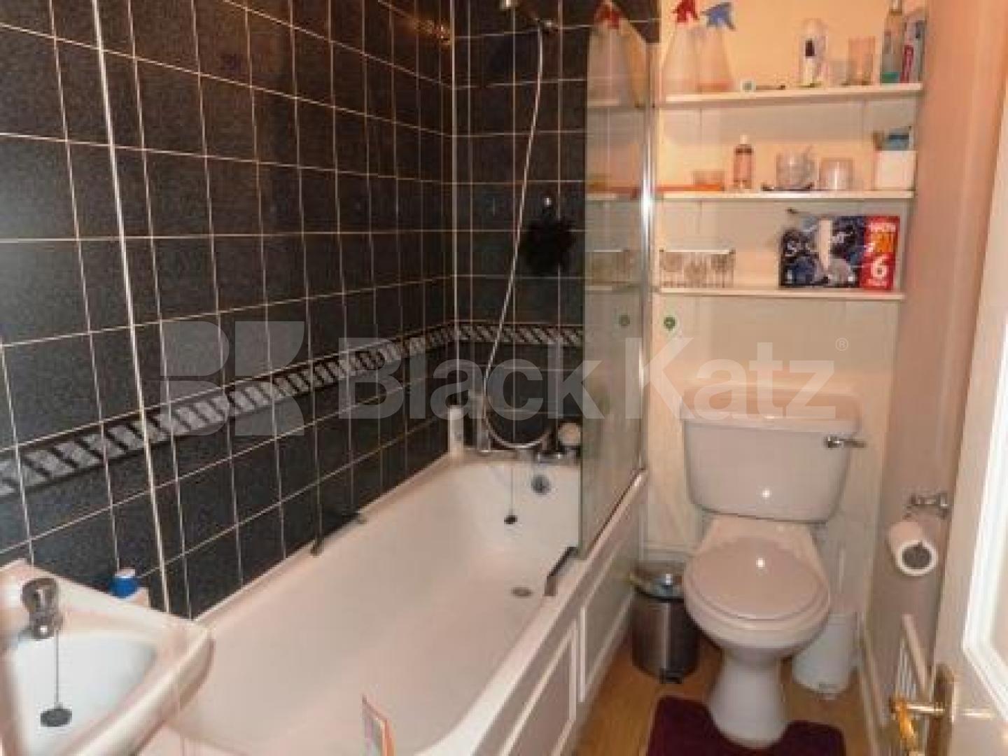 			3 Bedroom, 1 bath, 1 reception Flat			 Vartry Road, Seven Sisters