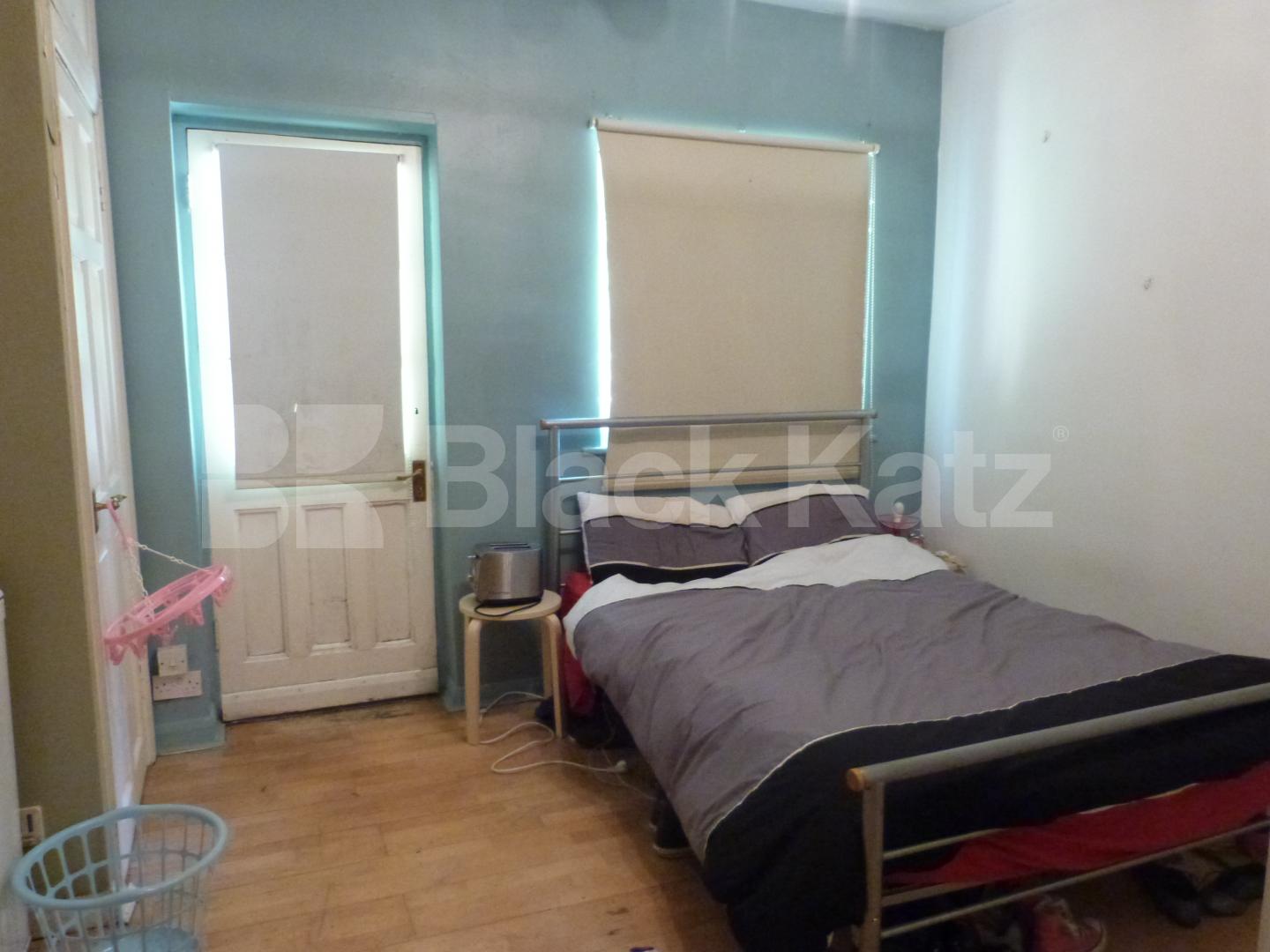 			Seconds from Muswell Hill Broadway!, Studio Apartment, 1 bath, 1 reception Flat			 Muswell Hill, MUSWELL HILL