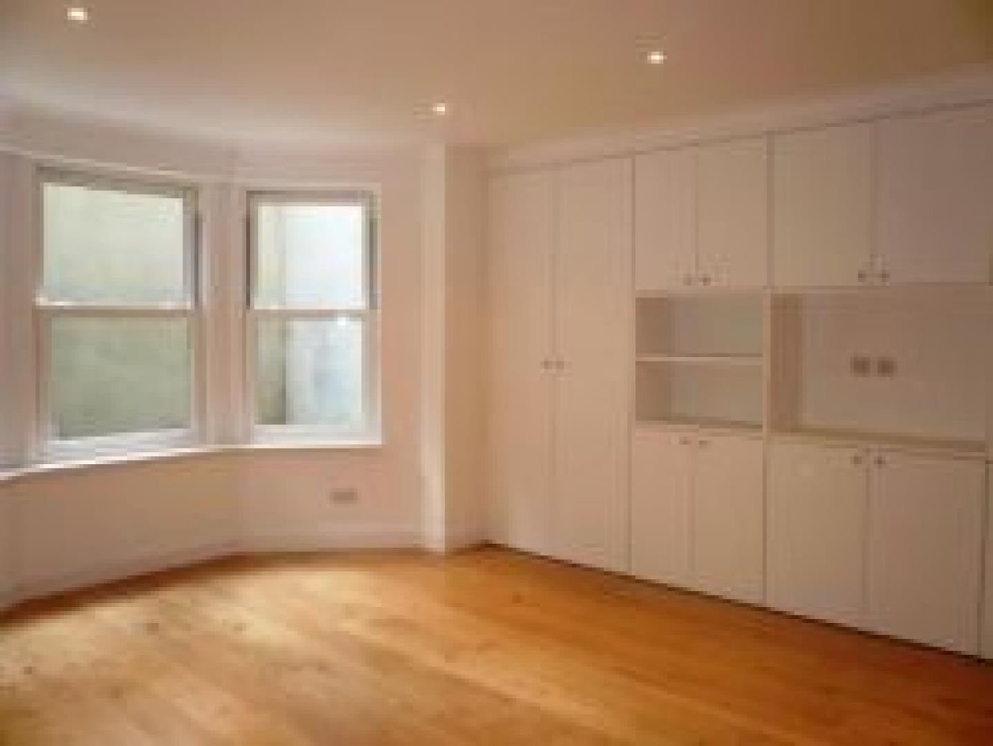 			1 Bedroom, 1 bath, 1 reception Flat			 Parliament Hill, HAMPSTEAD HEATH/BELSIZE