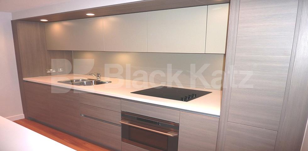 Modern contemporary bright one bed with wood floors and a modern kitchen Camden Road, Camden