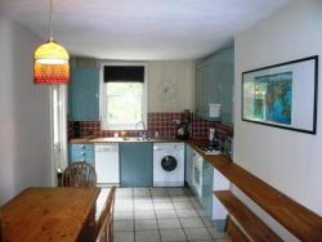 			2 Bedroom, 1 bath, 1 reception Flat			 Hazel Road, KENSAL GREEN