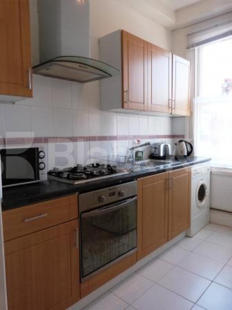 			1 Bedroom, 1 bath, 1 reception Flat			 Northcott Avenue, Bounds Green