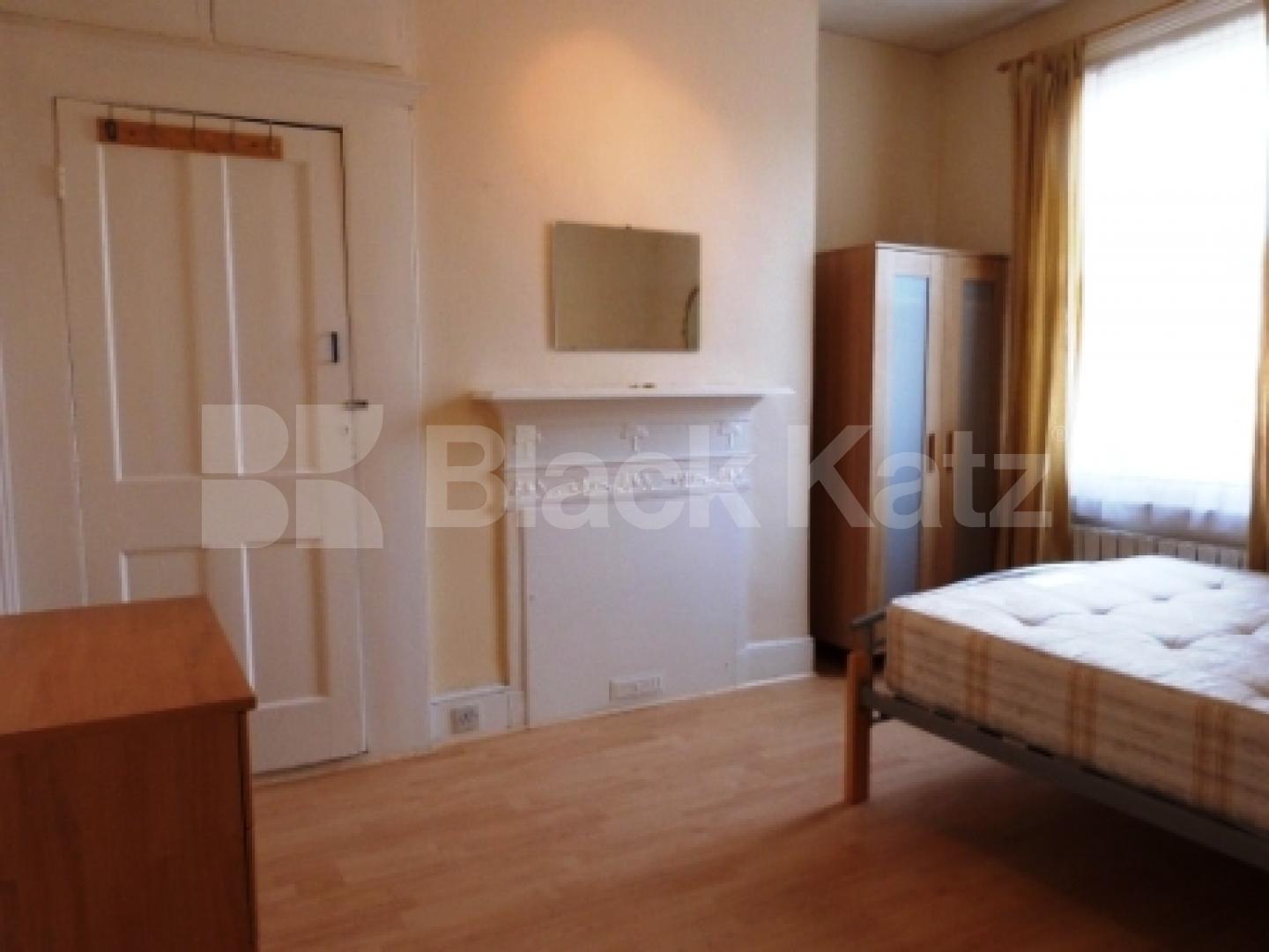			1 Bedroom, 1 bath, 1 reception Flat			 Northcott Avenue, Bounds Green