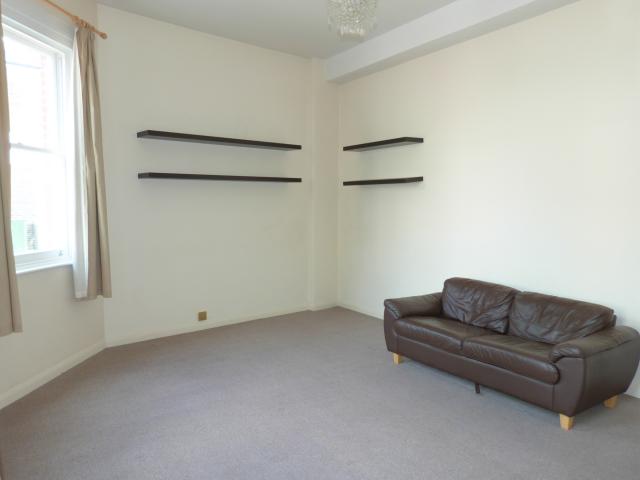 			Private Garden, 2 Bedroom, 1 bath, 1 reception Flat			 Keslake Road, QUEENS PARK