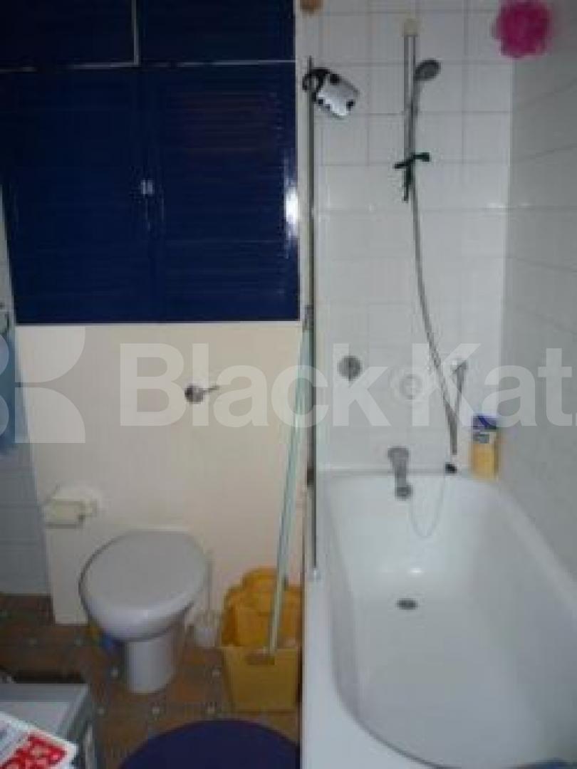 			Only 1 month's deposit instead of 6 weeks!!!, 1 Bedroom, 1 bath, 1 reception Maisonette			 Archway Road, HIGHGATE