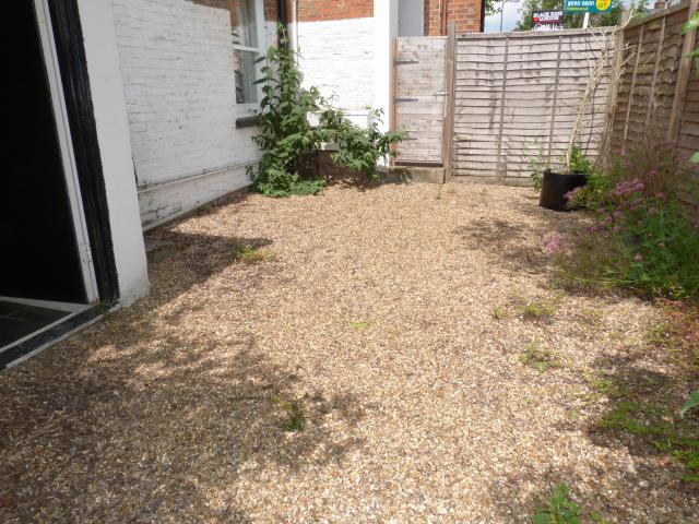 			Private Garden, 2 Bedroom, 1 bath, 1 reception Flat			 Keslake Road, QUEENS PARK
