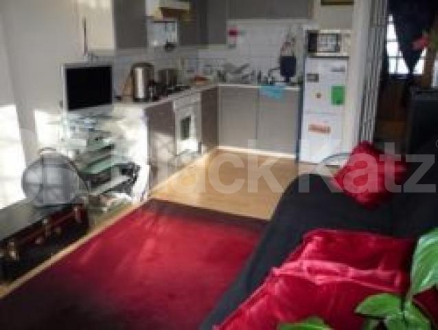 			Only 1 month's deposit instead of 6 weeks!!!, 1 Bedroom, 1 bath, 1 reception Maisonette			 Archway Road, HIGHGATE