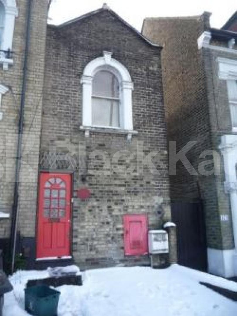 			Only 1 month's deposit instead of 6 weeks!!!, 1 Bedroom, 1 bath, 1 reception Maisonette			 Archway Road, HIGHGATE