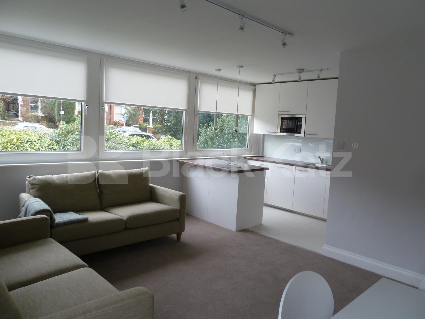 			New Instruction, 2 Bedroom, 1 bath, 1 reception Flat			 Mountview Road, FINSBURY PARK/ STROUD GREEN