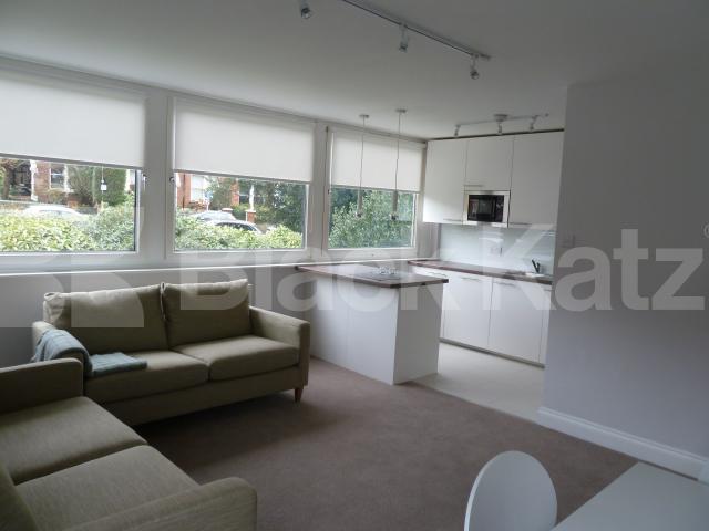 			New Instruction, 2 Bedroom, 1 bath, 1 reception Flat			 Mountview Road, FINSBURY PARK/ STROUD GREEN