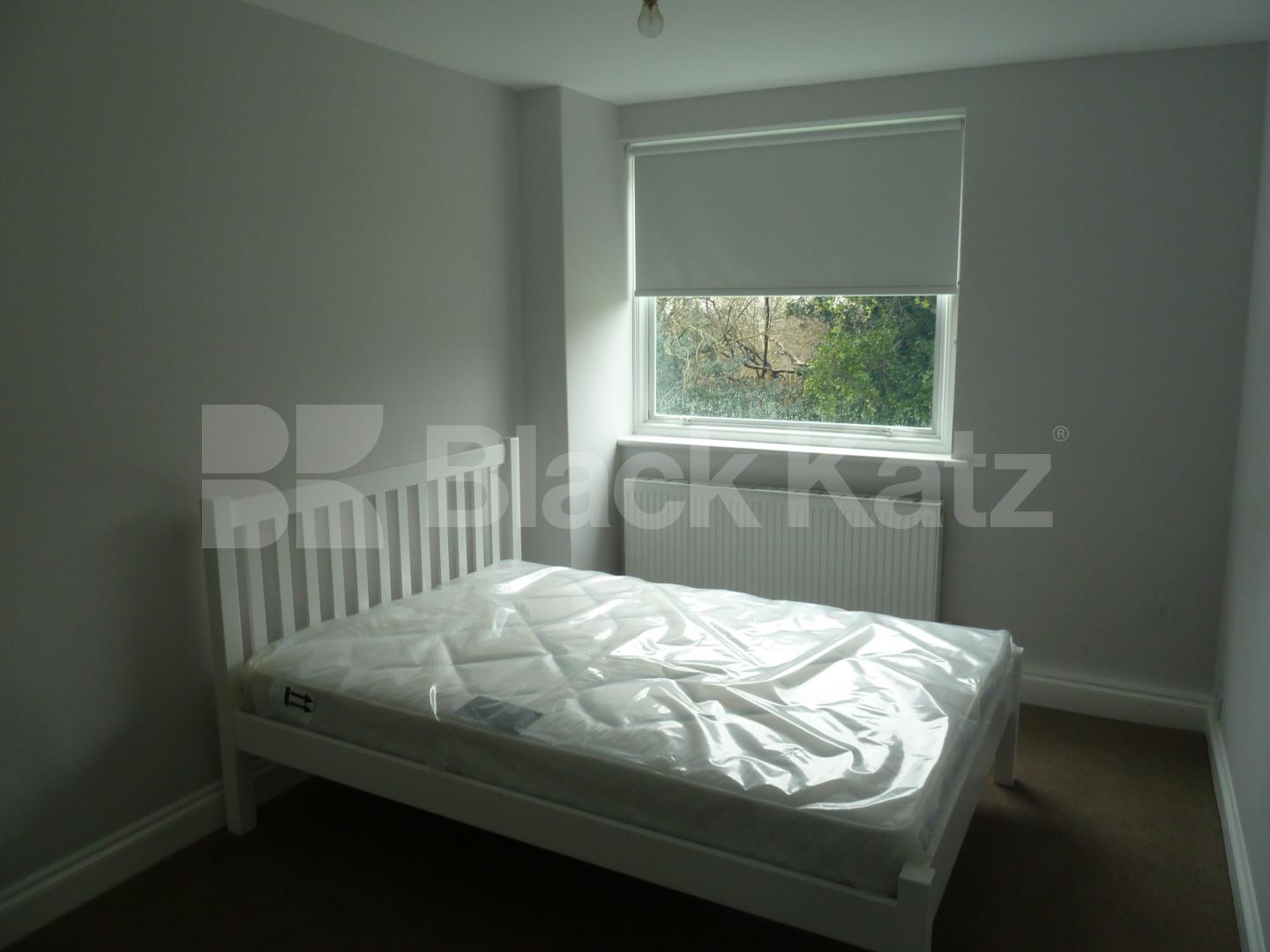 			New Instruction, 2 Bedroom, 1 bath, 1 reception Flat			 Mountview Road, FINSBURY PARK/ STROUD GREEN