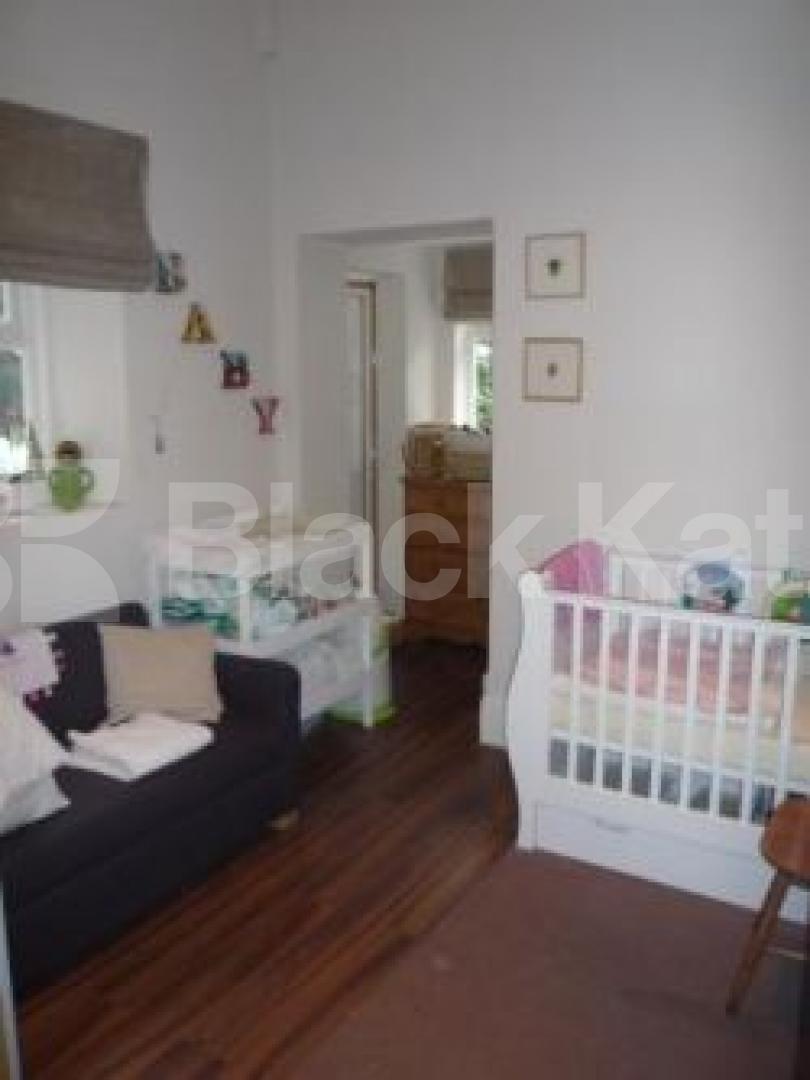 			2 Bedroom, 1 bath, 1 reception Ground Floor Flat			 Highgate West Hill, HIGHGATE