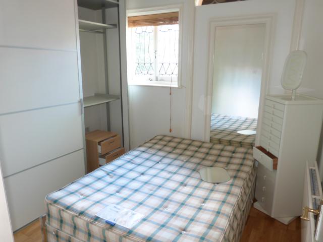 			1 Bedroom, 1 bath, 1 reception Flat			 Brondesbury Park, WILLESDEN GREEN