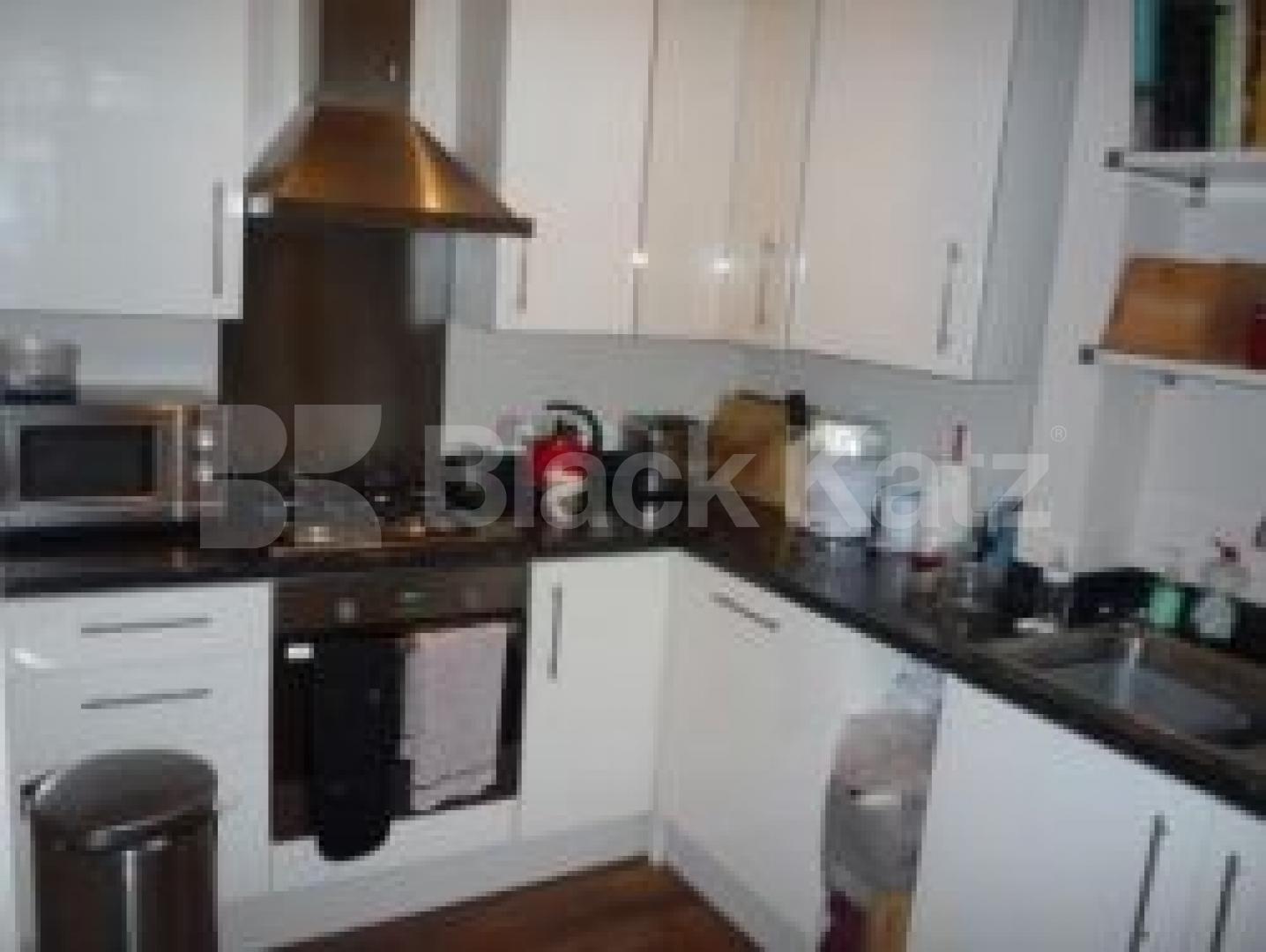 			2 Bedroom, 1 bath, 1 reception Ground Floor Flat			 Highgate West Hill, HIGHGATE