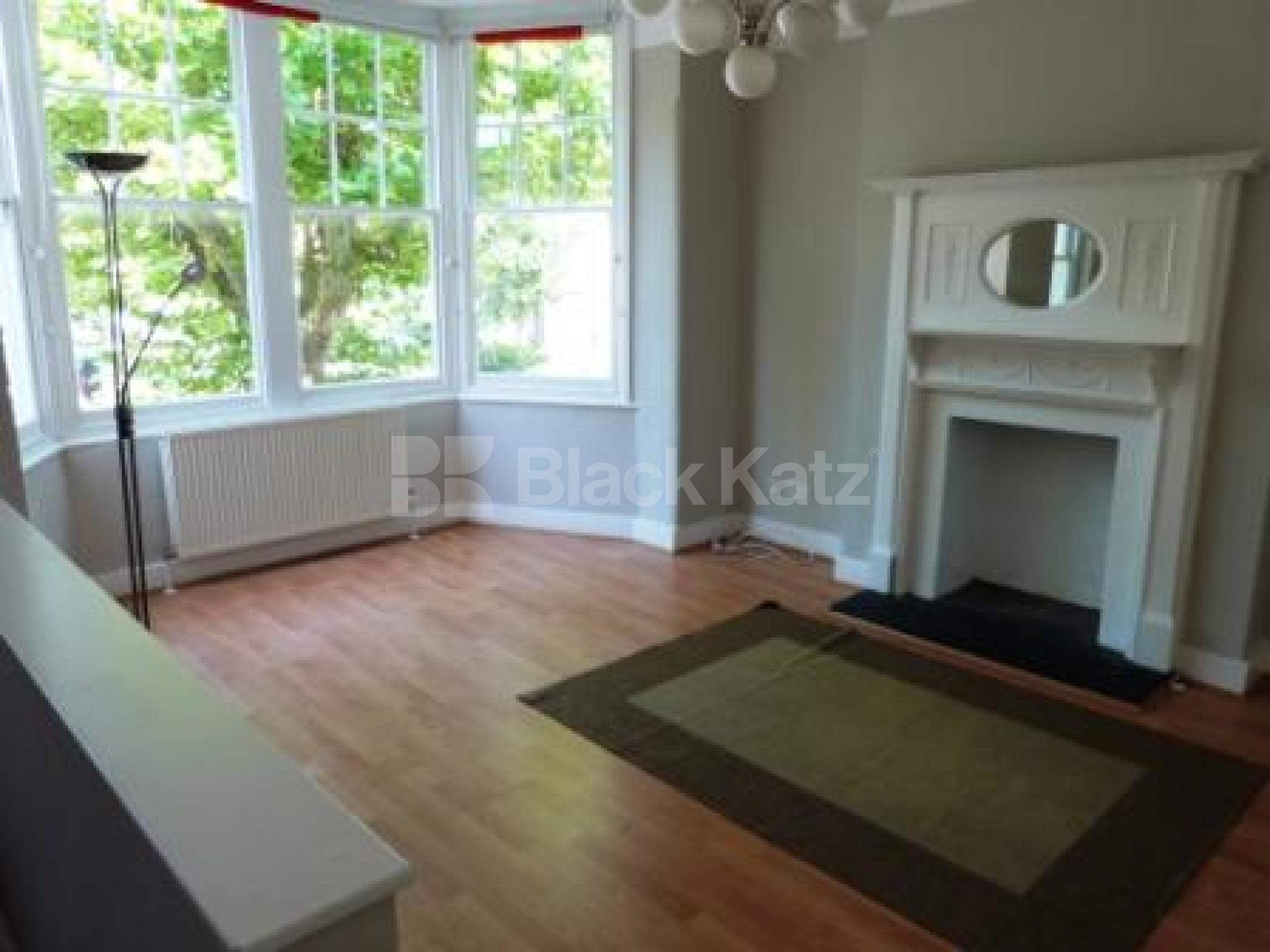 			2 Bedroom, 1 bath, 1 reception Flat			 Priory Avenue, CROUCH END N8