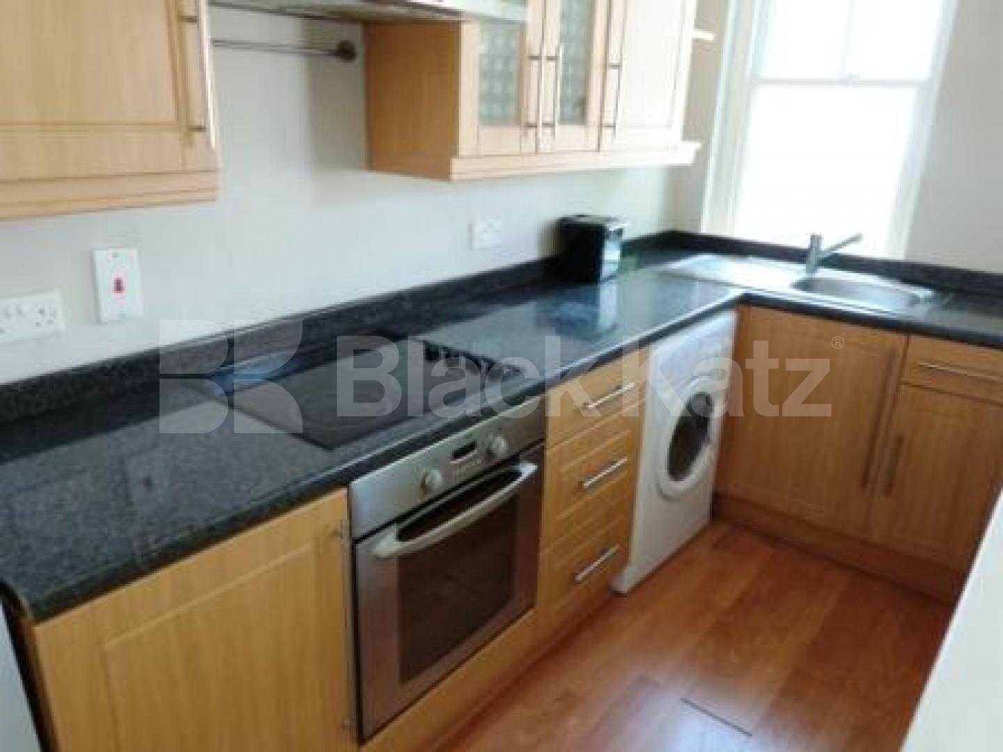 			2 Bedroom, 1 bath, 1 reception Flat			 Priory Avenue, CROUCH END
